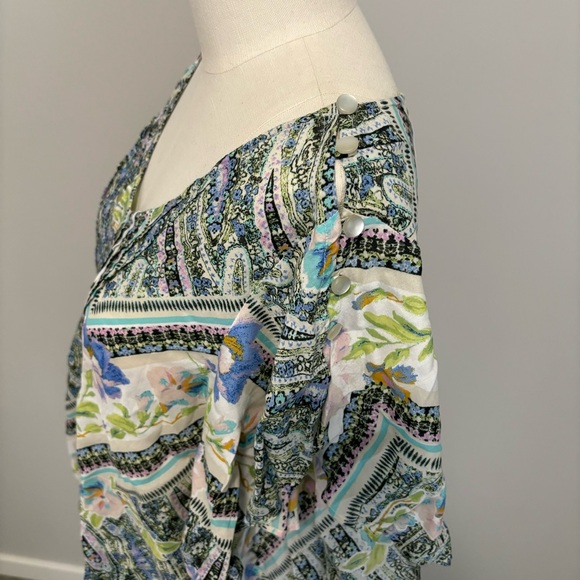Anthropologie Maeve Maya Floral Flutter Sleeve Blouse Button Shoulder Size 6 - Picture 8 of 14